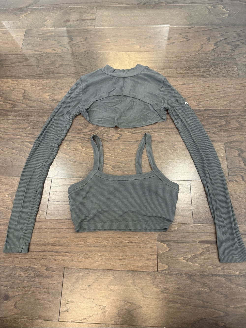 ALO Ribbed Green Layered Bra and Shrug Set - Women